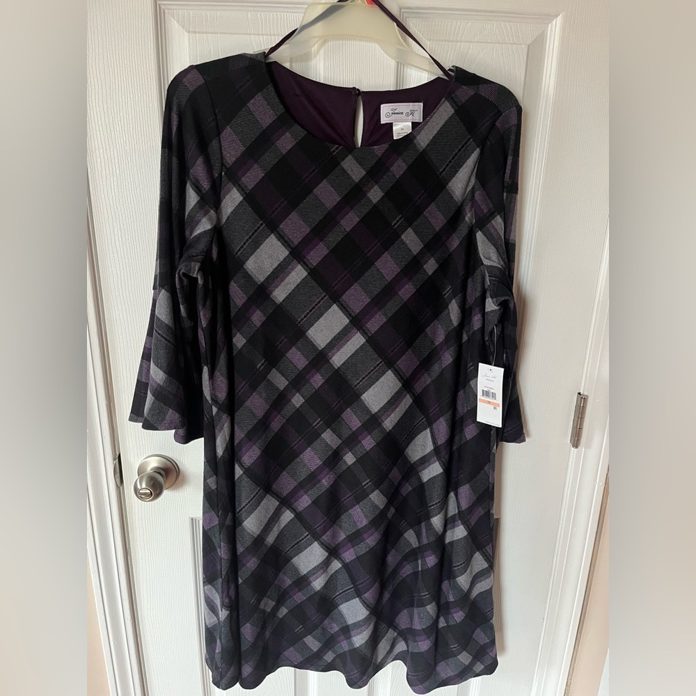 Jessica H Black and Purple Long Sleeve Dress P2P 25